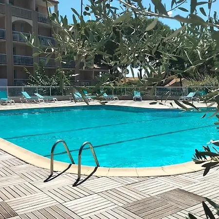 Apartment Wild Escape, 2-bedroom, Air-conditioned, Pool, Parking *